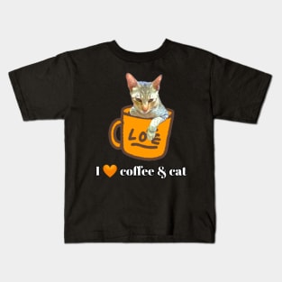 I Love Coffee And Cat In A Mug With Heart Kids T-Shirt